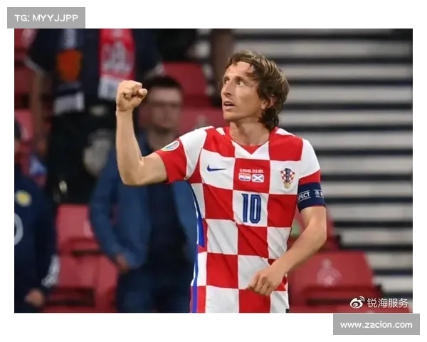 莫德里奇晒与洛夫伦打网球照片笑称洛夫伦还需努力提升技术 莫德里奇晒与洛夫伦打网球照片笑称洛夫伦还需努力提升技术